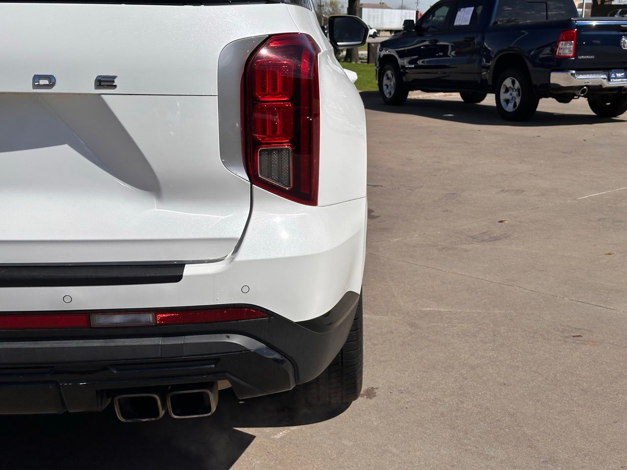 Used 2024 Hyper White Hyundai XRT image 11
