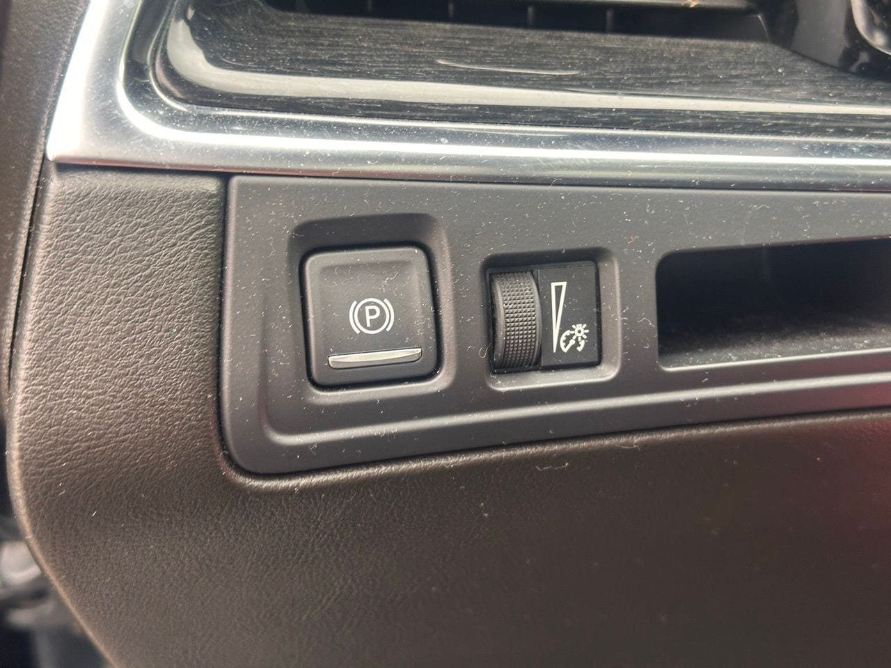 Used 2023 Stellar Black CADILLAC Premium Luxury image 28