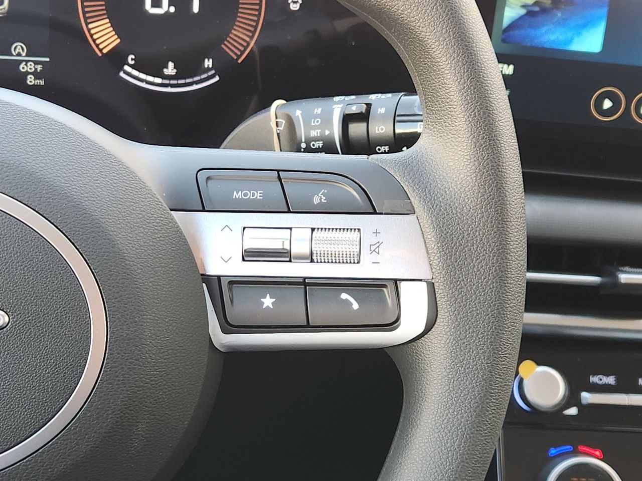 New 2026 W6H White Hyundai SEL FWD image 27