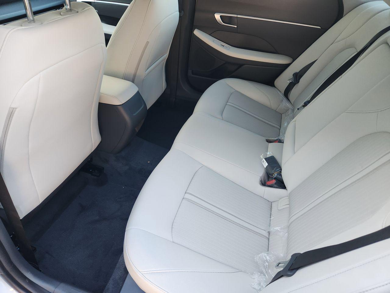 New 2026 W6H White Hyundai SEL Sport image 29