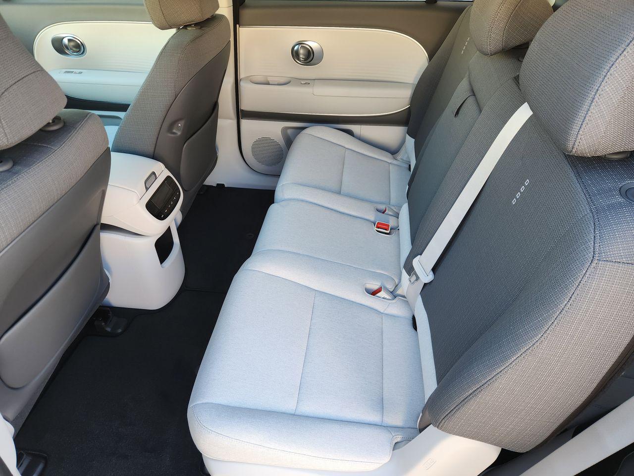 New 2026 Snow White Pearl Hyundai S image 29