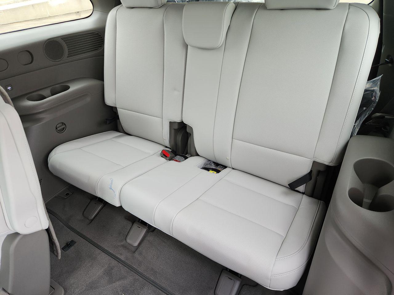 New 2026 WC9 White Hyundai SEL FWD image 29