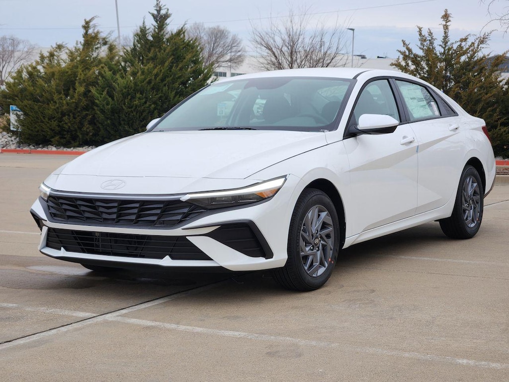 New 2026 Hyundai Elantra Hybrid Blue Sedan