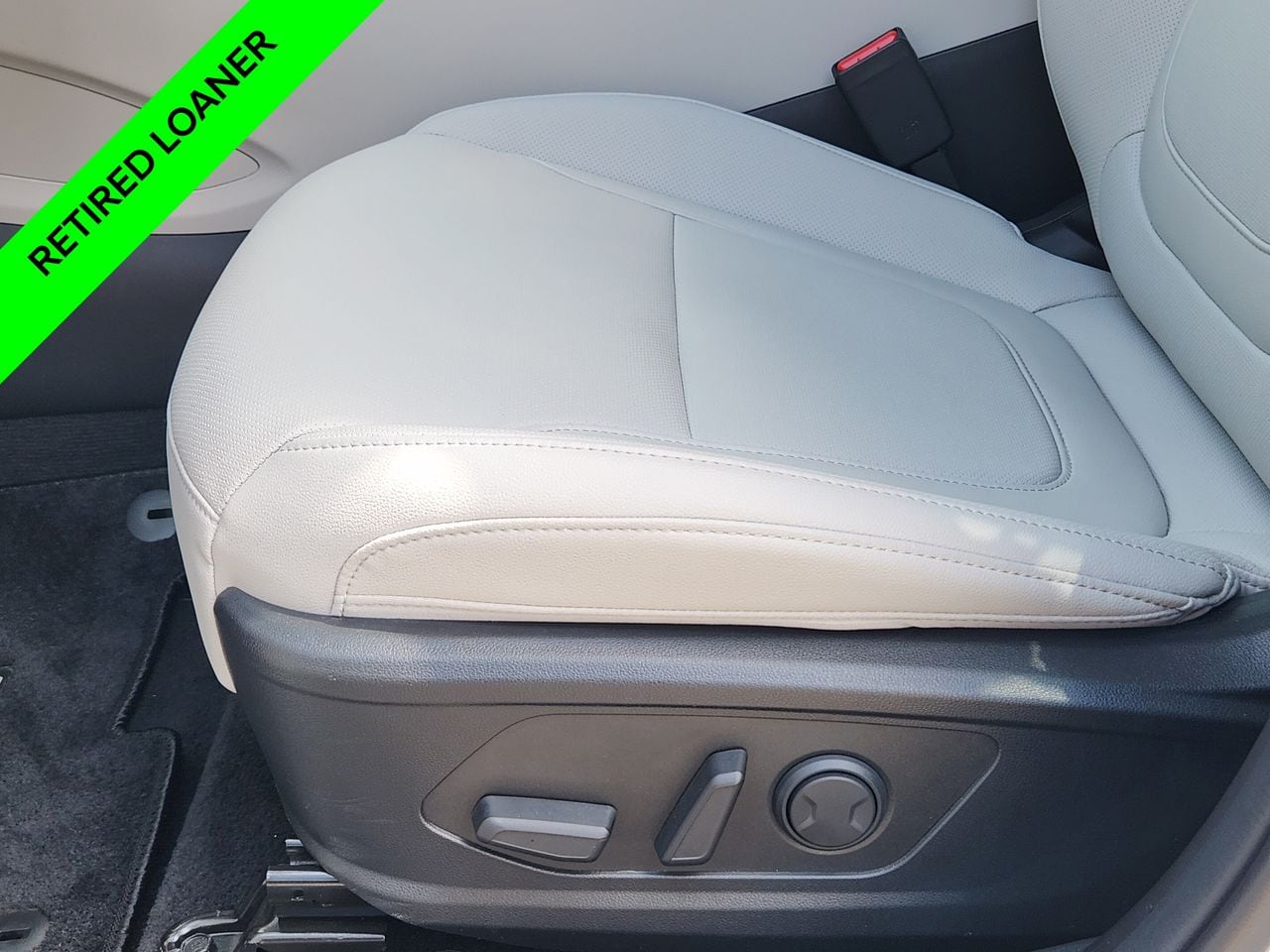 New 2026 Serenity White Pearl Hyundai SEL Premium FWD image 23