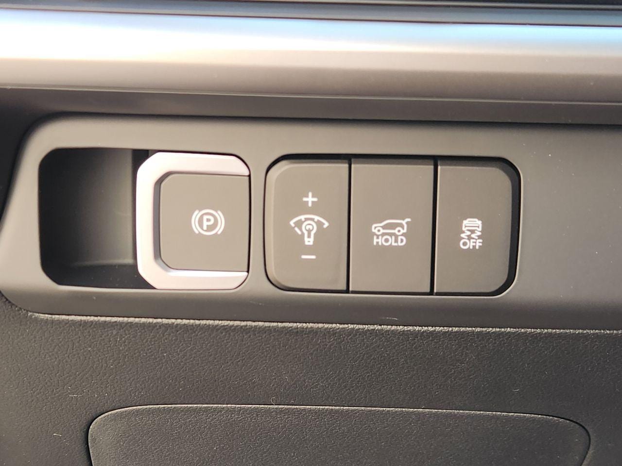 New 2026 PE2 Gray Hyundai SEL FWD image 17