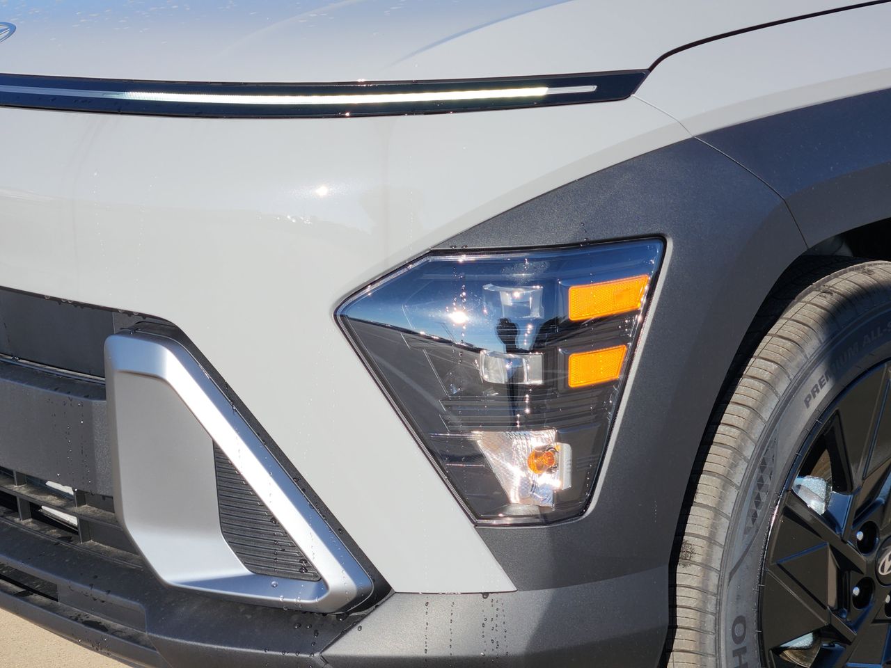 New 2026 C5G Gray Hyundai SEL Sport FWD image 6