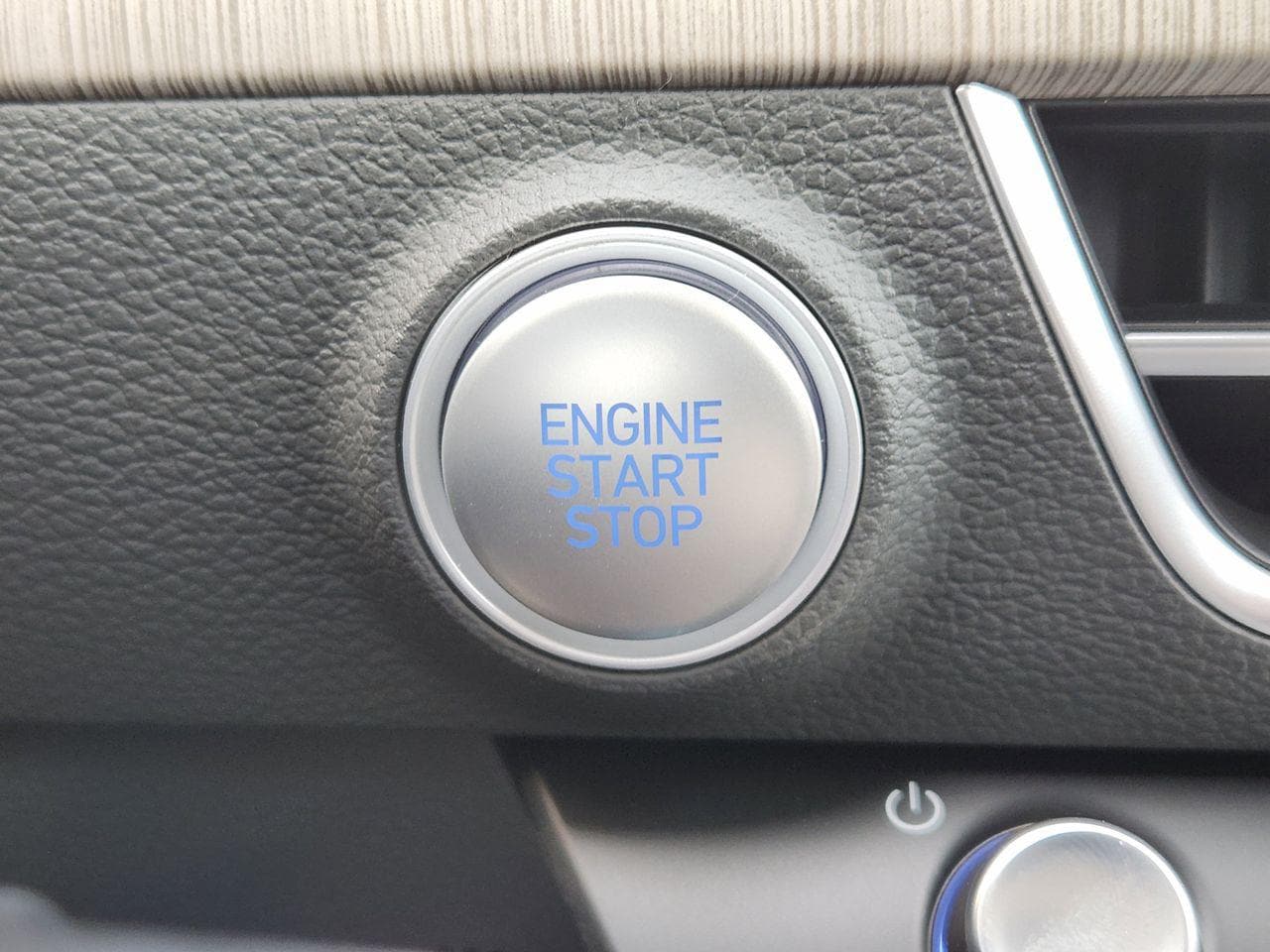 New 2026 Carbon Blue Hyundai Blue image 16