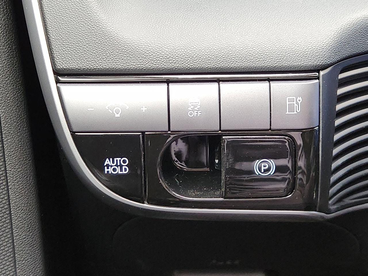 New 2026 U3P Blue Hyundai SE image 20