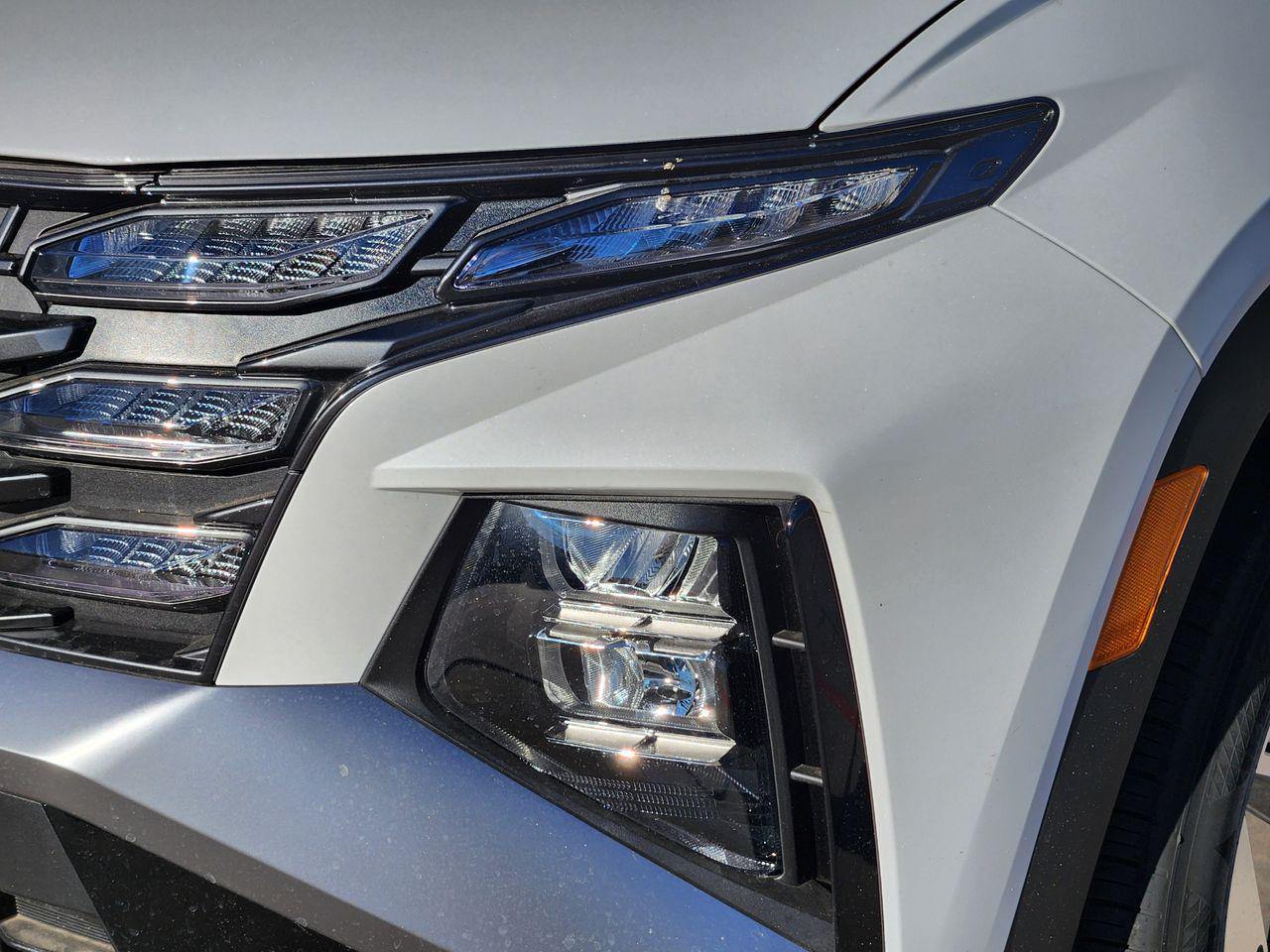 New 2026 W6H White Hyundai SEL FWD image 6