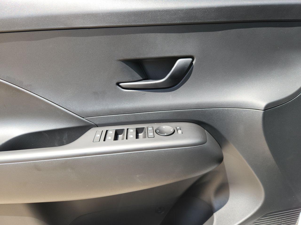 New 2027 Atlas White Hyundai SEL Sport FWD image 22