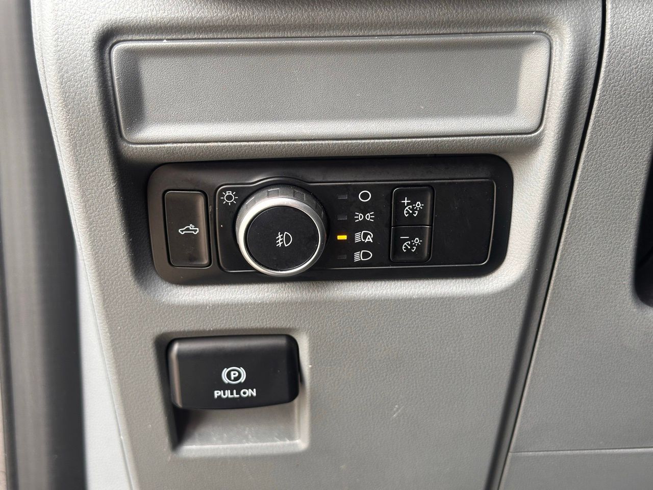 Used 2023 Gray Metallic Ford XLT image 26