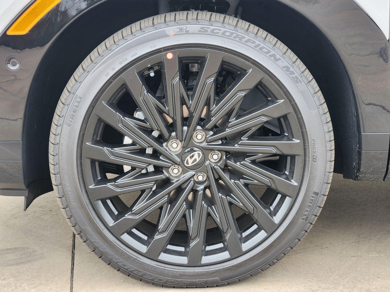 New 2026 W6H White Hyundai Calligraphy AWD image 9