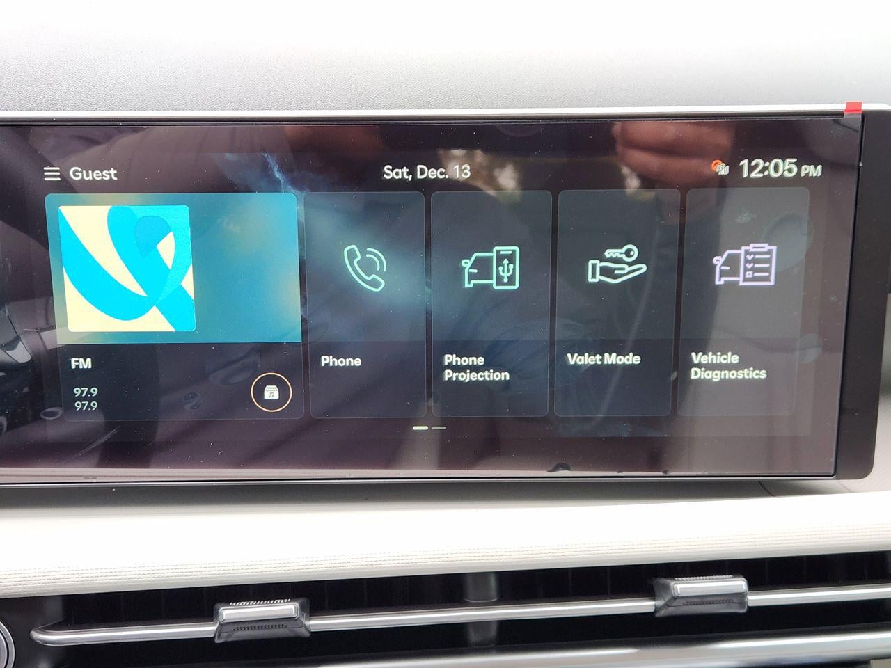 New 2026 S3B Black Hyundai SEL FWD image 13