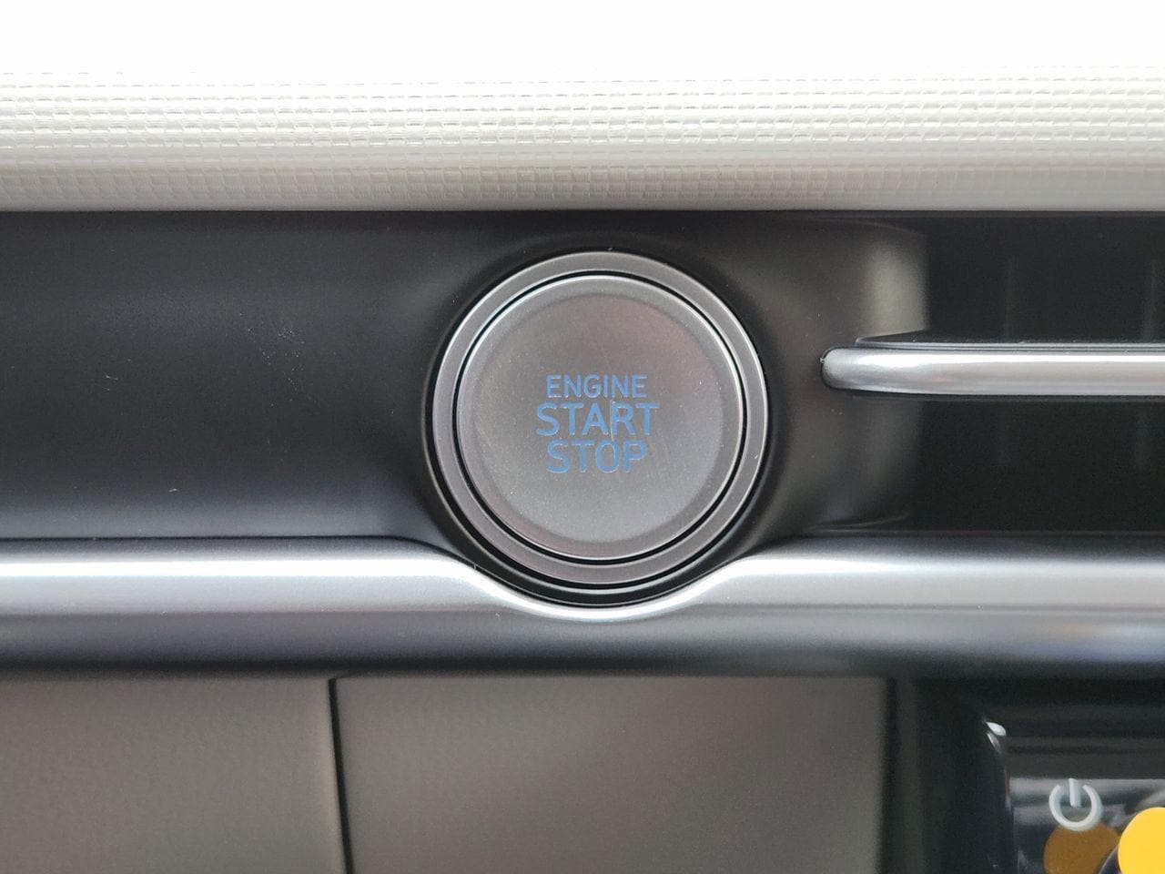 New 2026 Ecotronic Gray Hyundai SEL FWD image 16