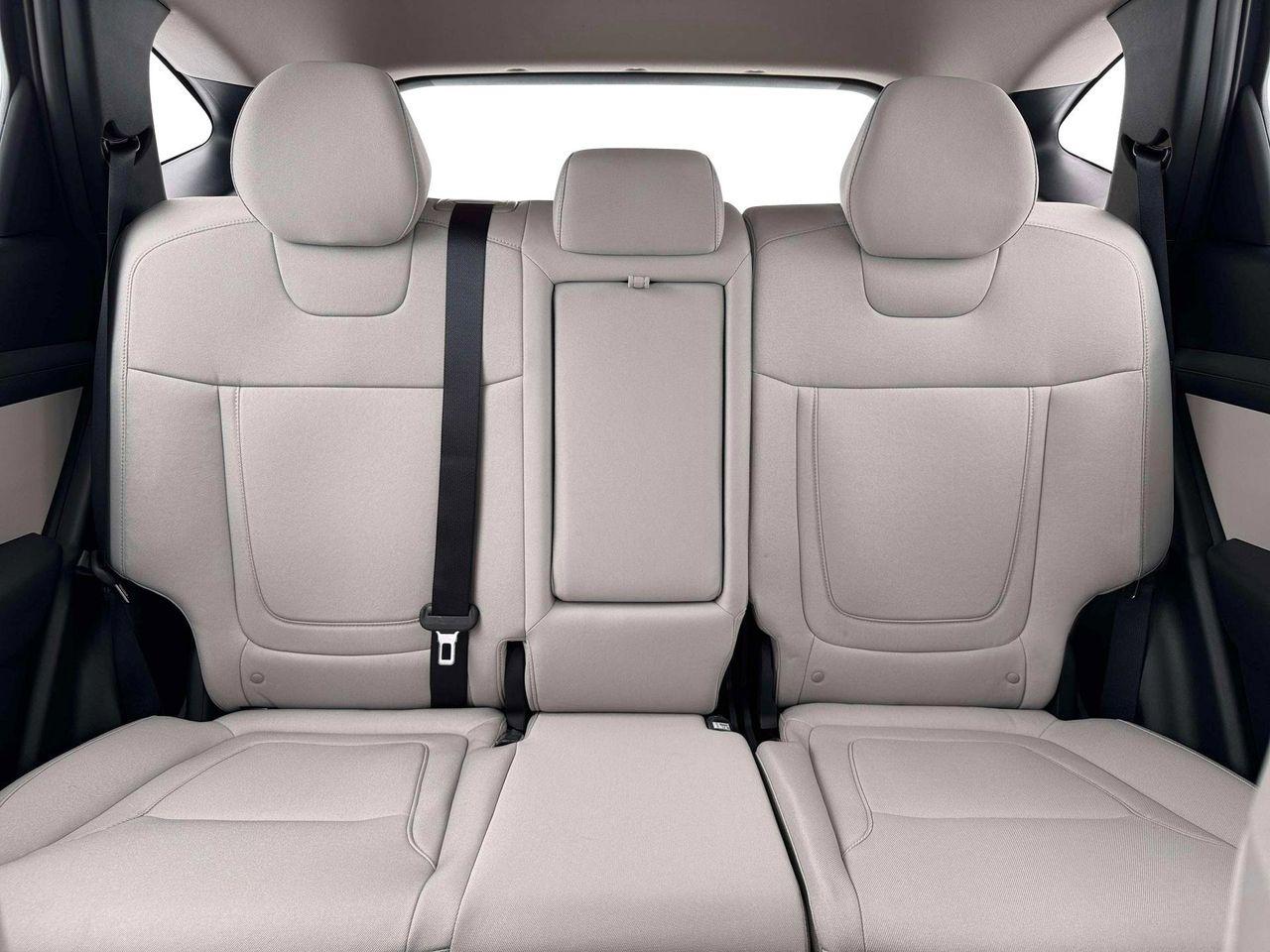 New 2026 WG2 Green Hyundai SE FWD image 16