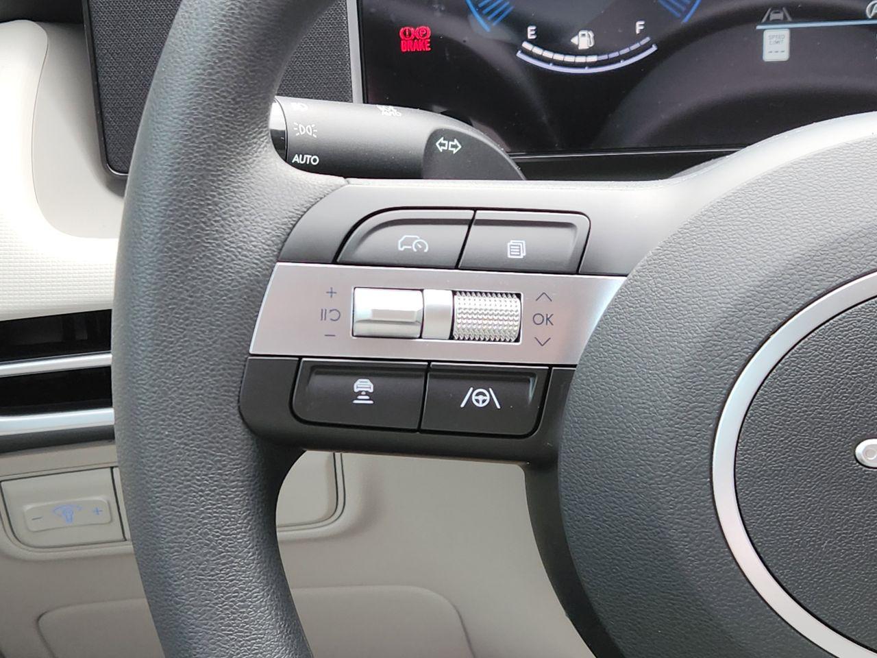 New 2026 W6H White Hyundai SEL FWD image 25