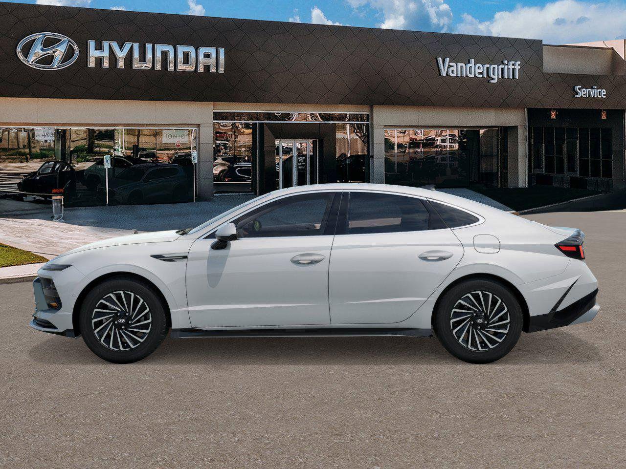 New 2026 W6H White Hyundai Limited image 3