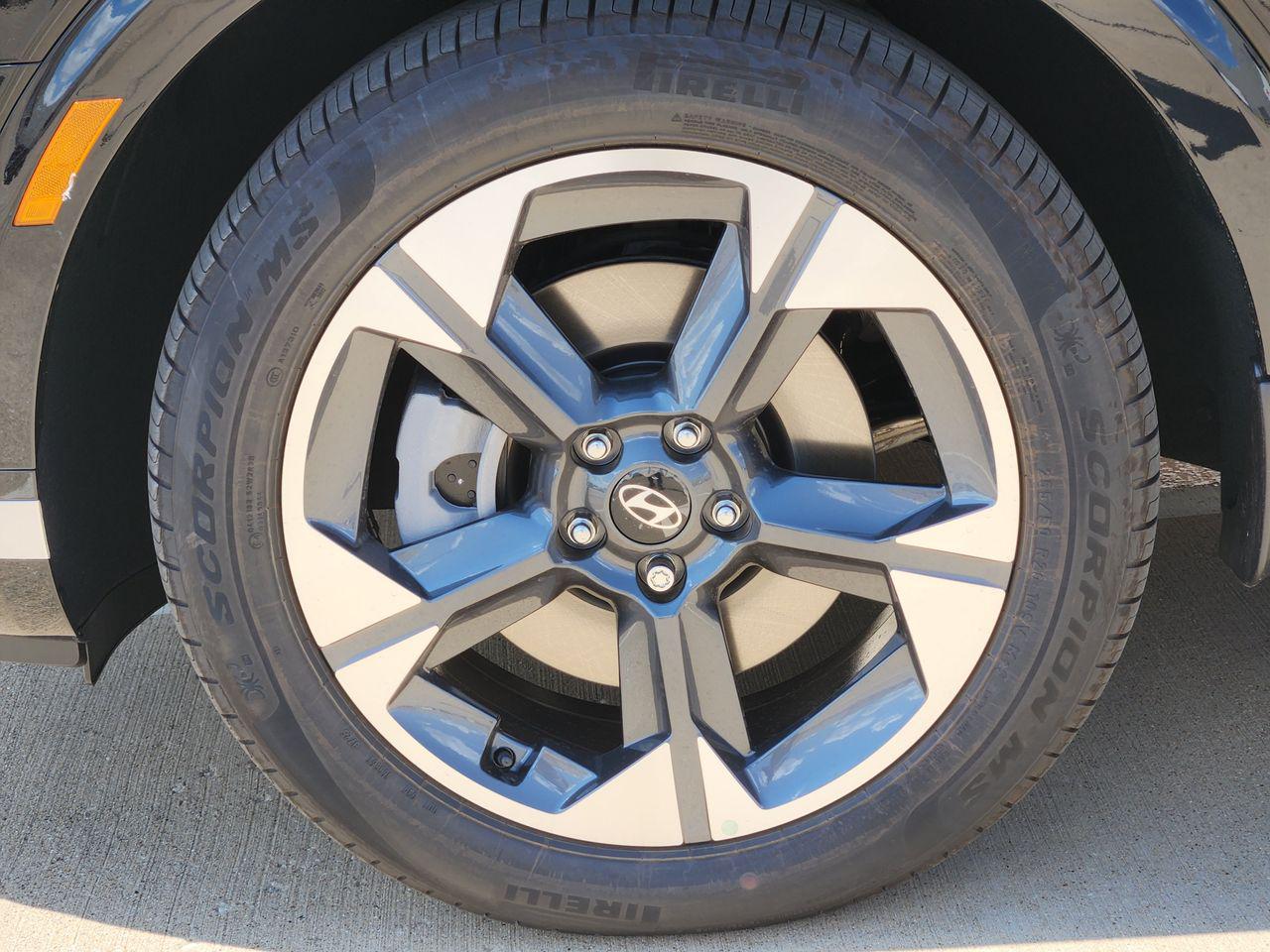 New 2027 Abyss Black Pearl Hyundai Limited 7P image 7