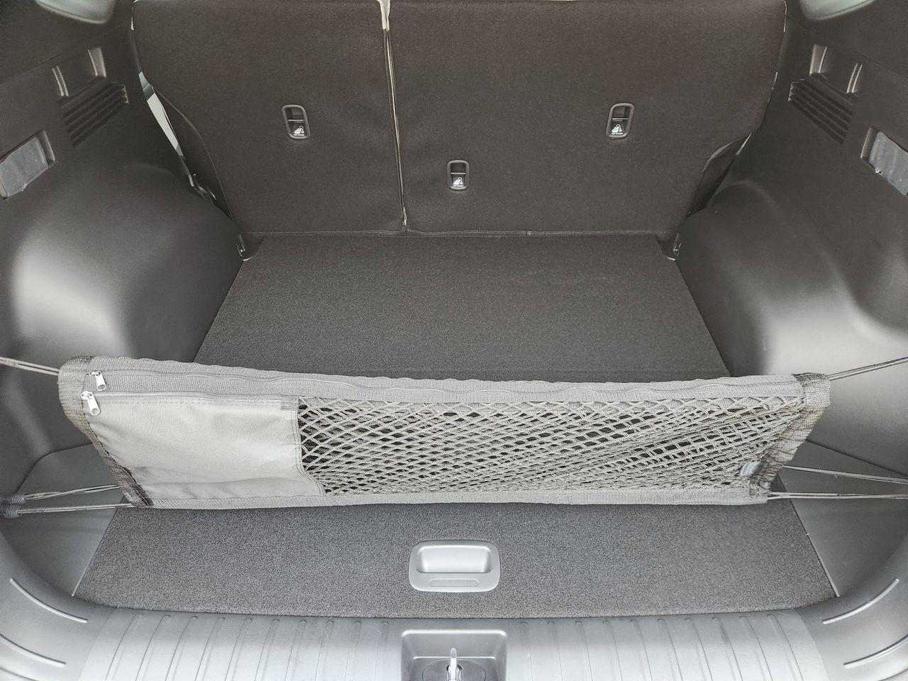 New 2026 W6H White Hyundai SEL FWD image 30