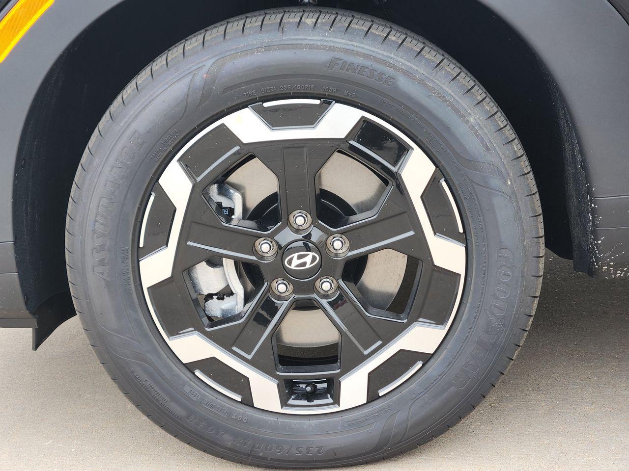 New 2026 Phantom Black Hyundai SEL AWD image 7