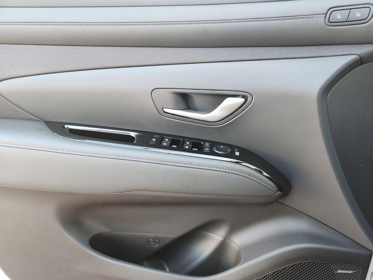 New 2026 W6H White Hyundai Limited image 22