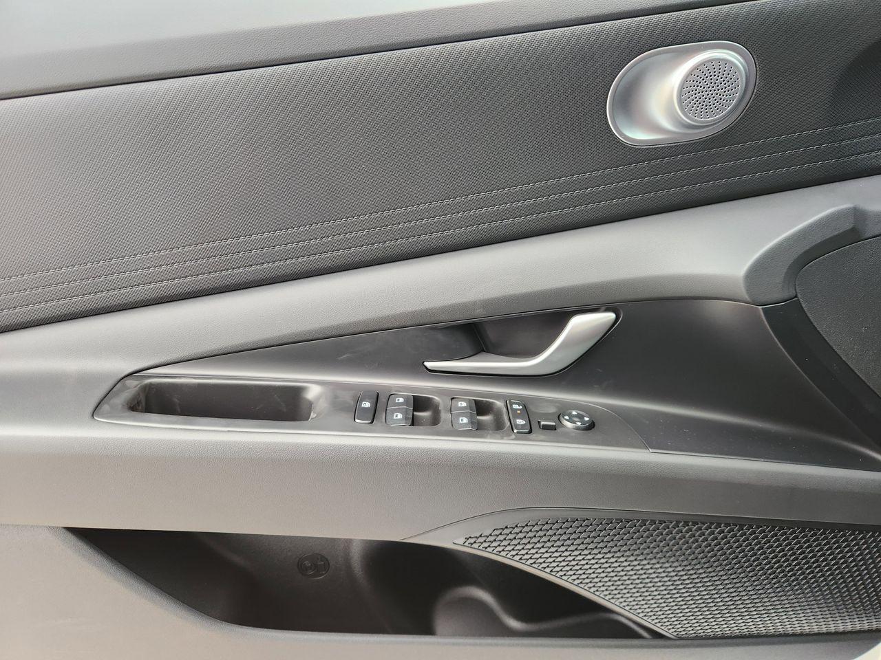 New 2026 W6H White Hyundai Blue image 21