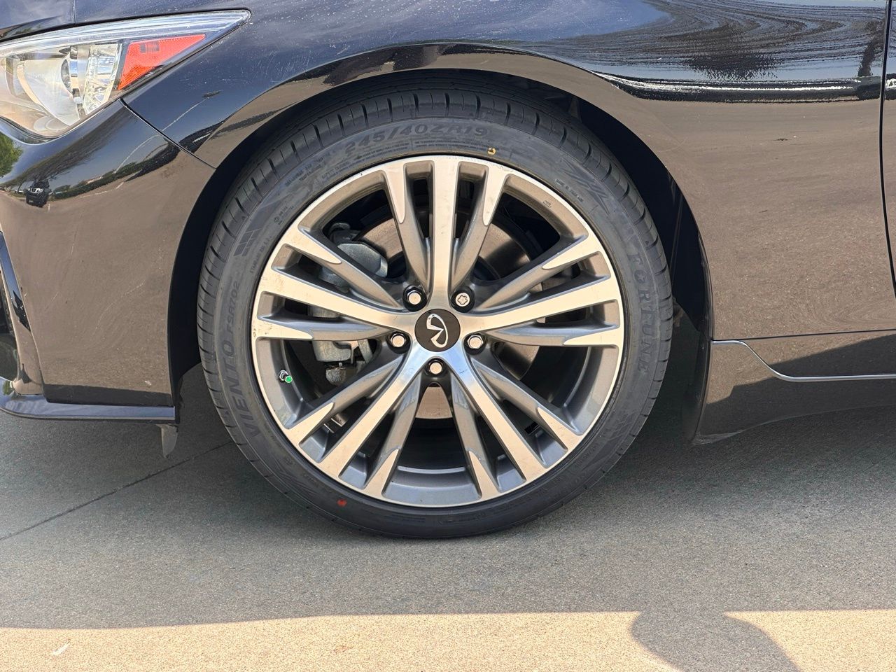 Used 2023 Black Obsidian INFINITI Sensory image 9