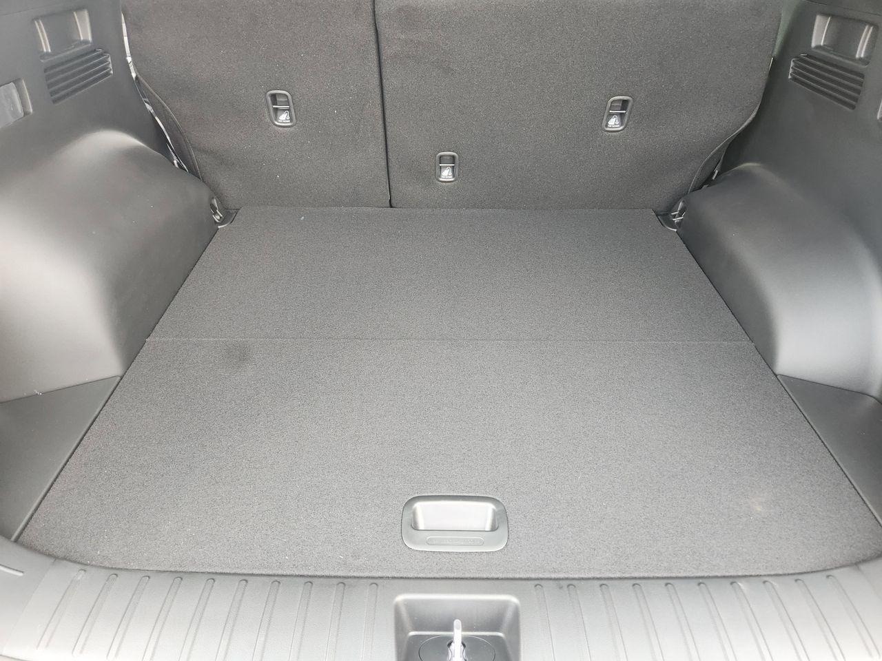 New 2026 Creamy White Pearl Hyundai Limited image 31