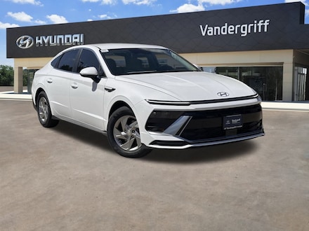 2025 Hyundai Sonata SE Sedan