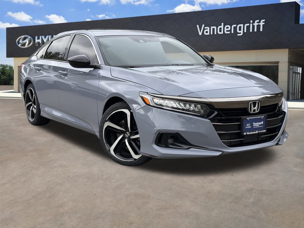2022 Honda Accord Sport's photo
