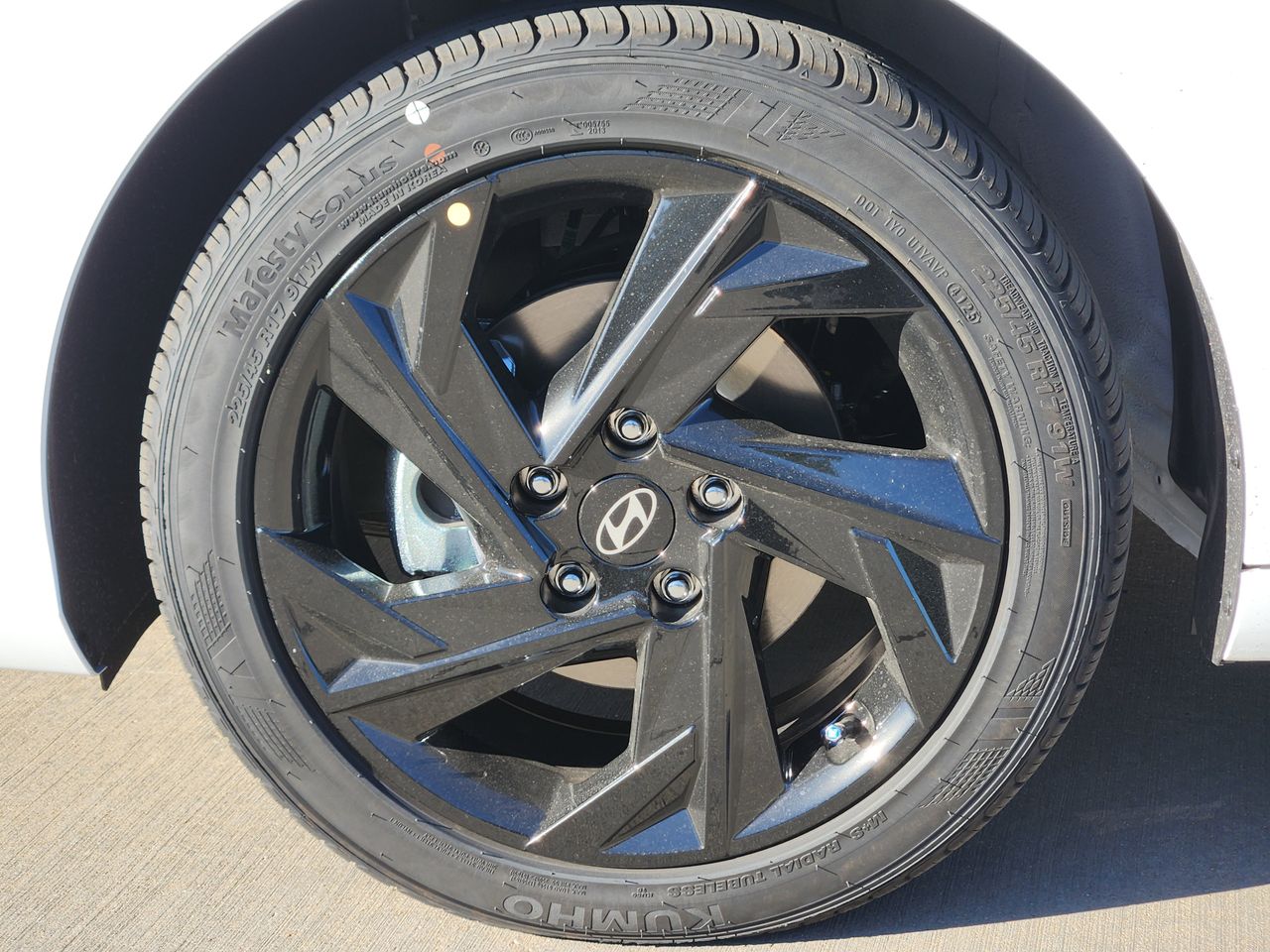 New 2026 W6H White Hyundai SEL Sport image 7