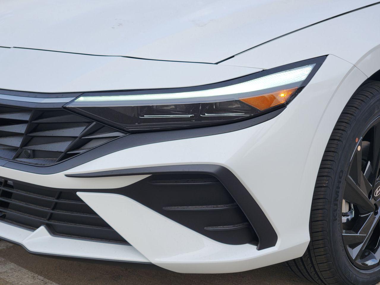 New 2026 W6H White Hyundai SEL Sport image 6