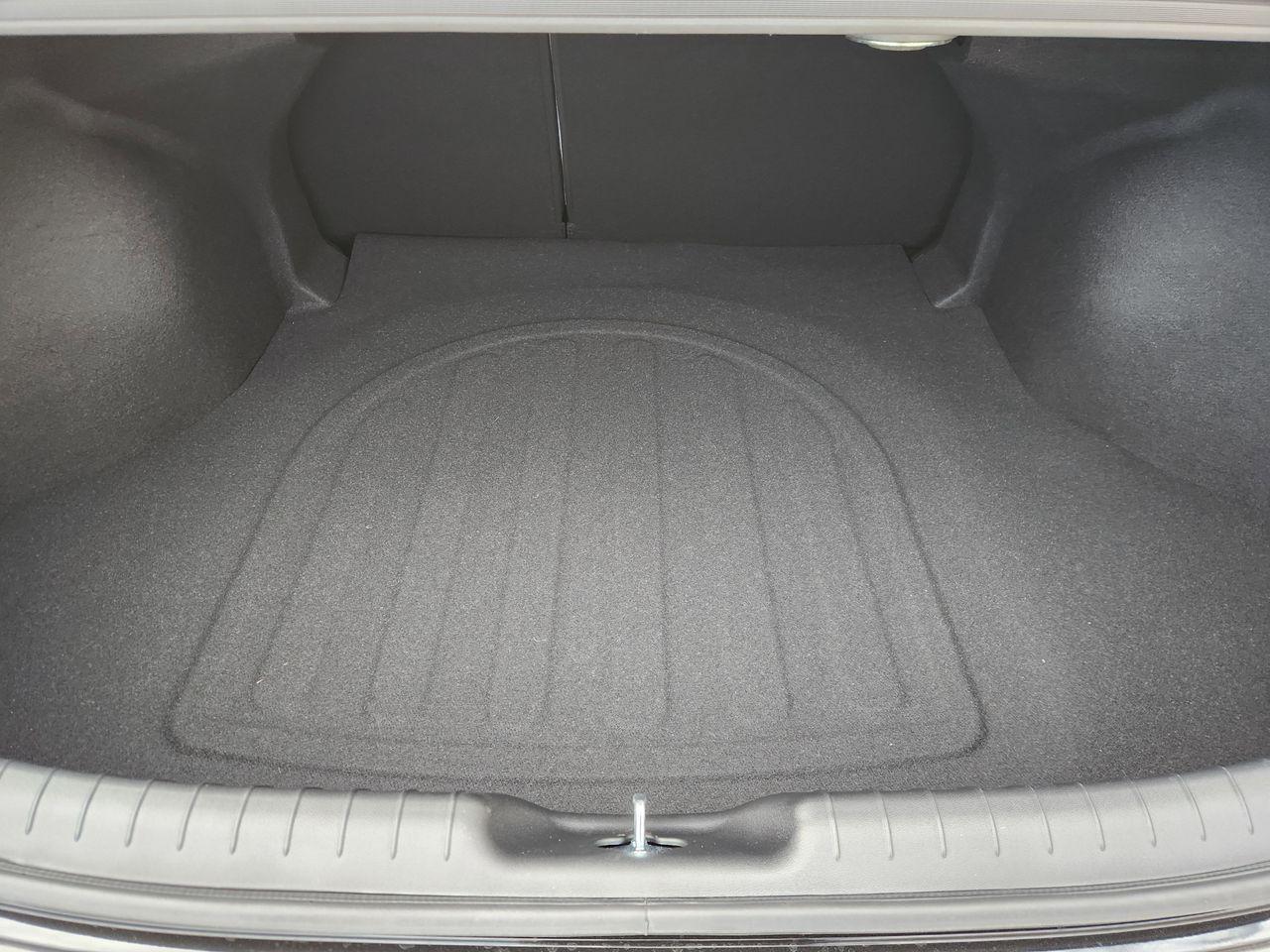 New 2026 A2B Black Hyundai Limited image 33