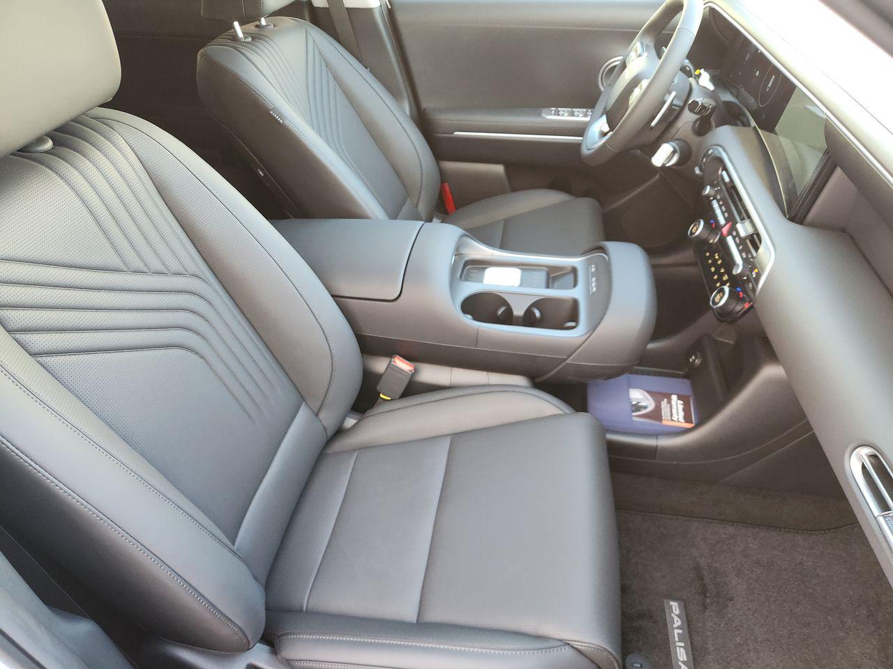 New 2027 Creamy White Pearl Hyundai SEL FWD image 10