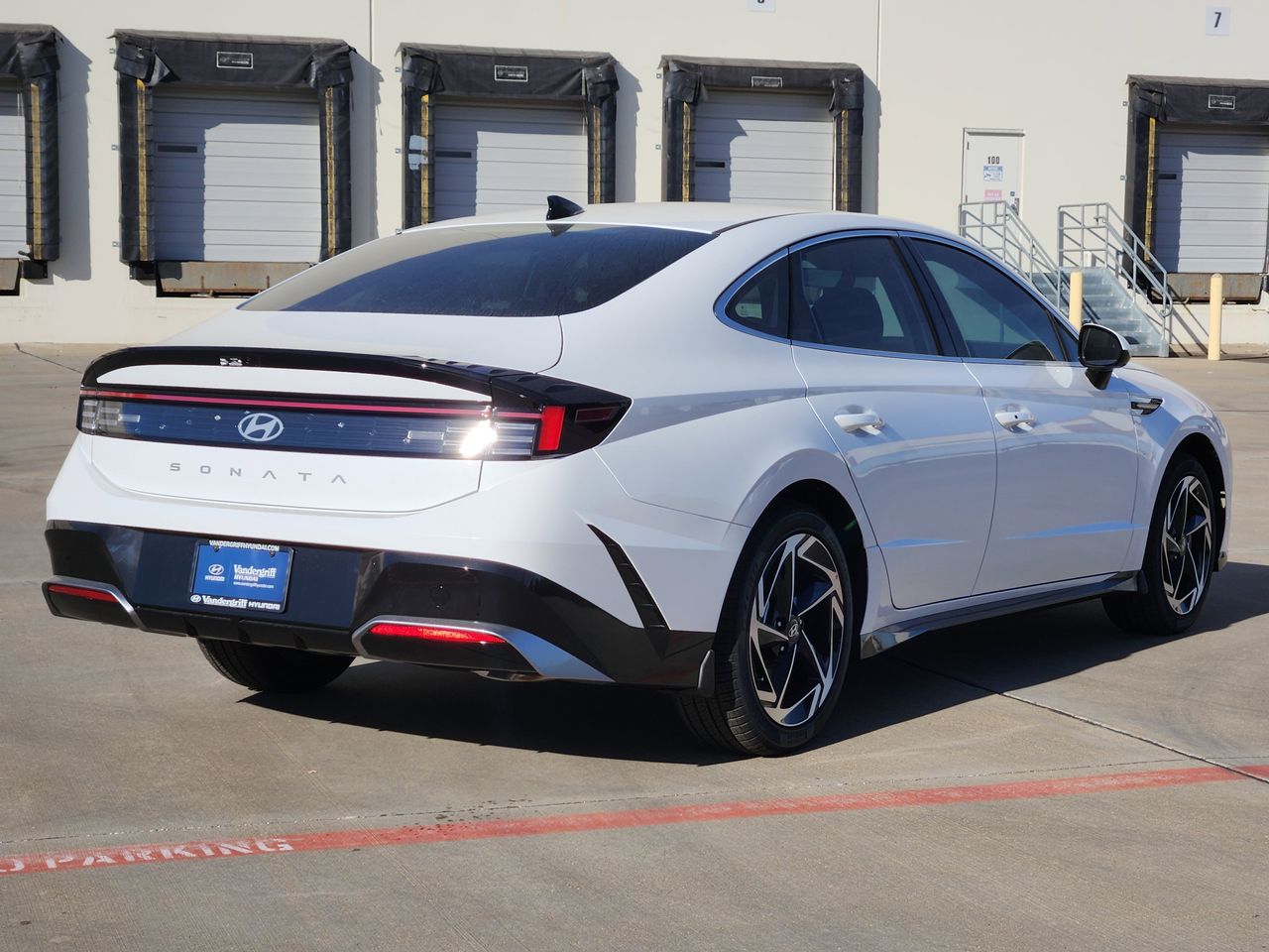 New 2026 W6H White Hyundai SEL Sport image 4