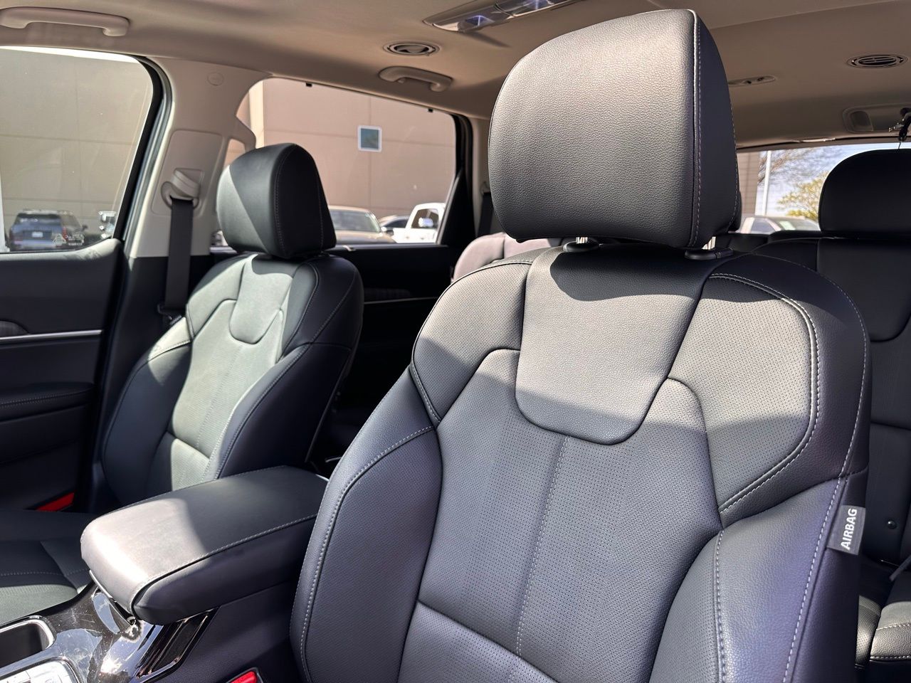 Used 2025 Ebony Black Kia EX image 23