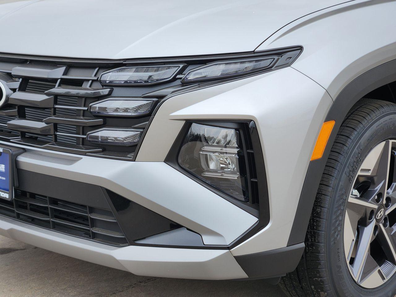 New 2026 R2T Silver Hyundai SEL FWD image 6