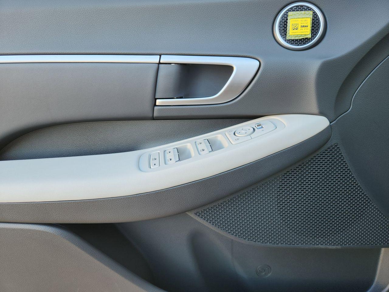 New 2026 Aero Silver Hyundai SEL Sport image 23