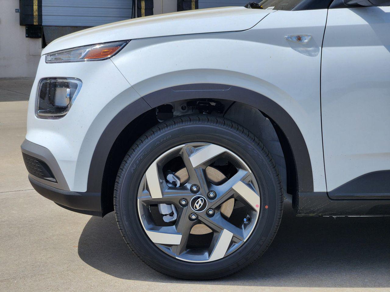 New 2026 SAW White Hyundai SEL image 7