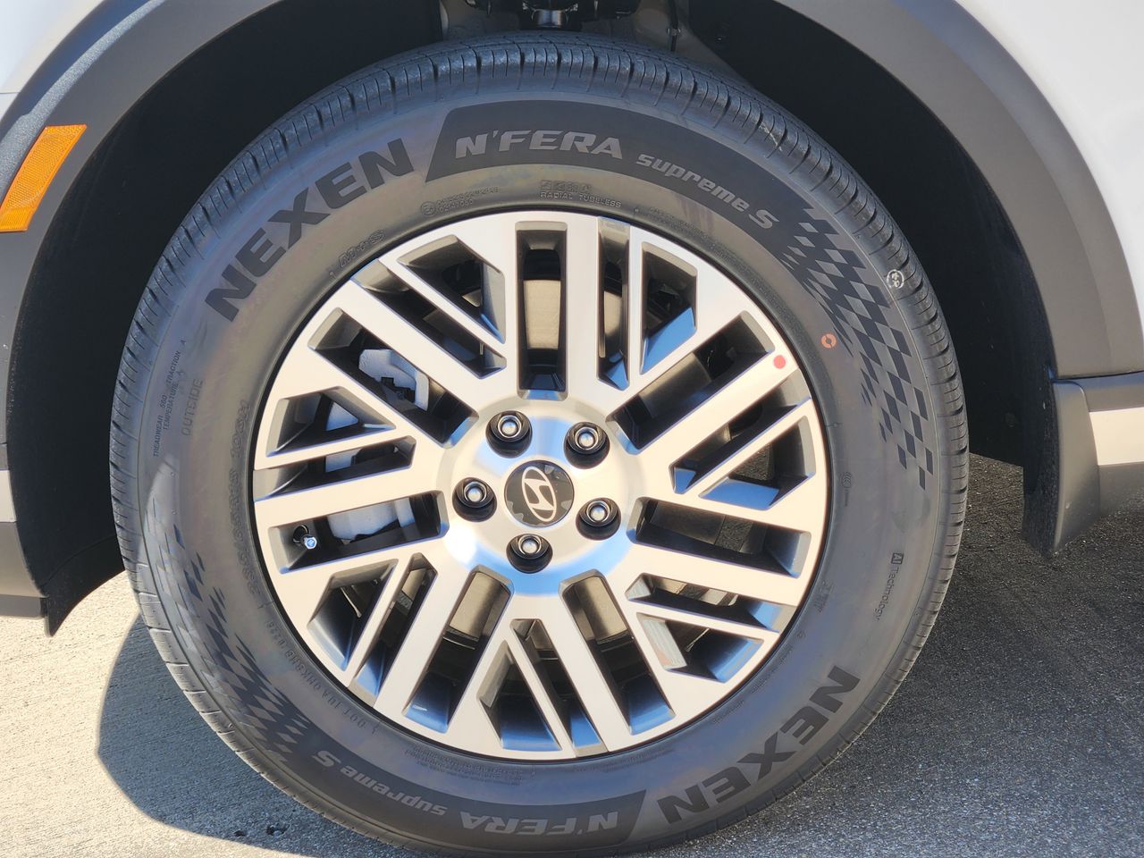 New 2026 WC9 White Hyundai SEL FWD image 7