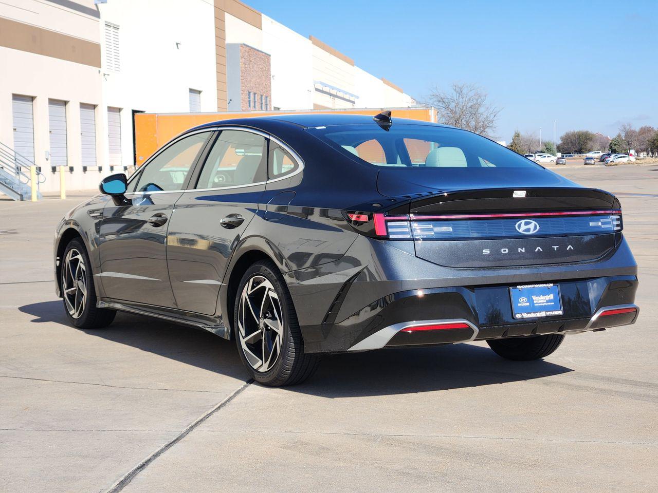 New 2026 T2G Gray Hyundai SEL Sport image 3