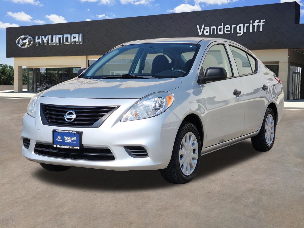 Used 2012 Nissan Versa S with VIN 3N1CN7AP7CL919300 for sale in Arlington, TX
