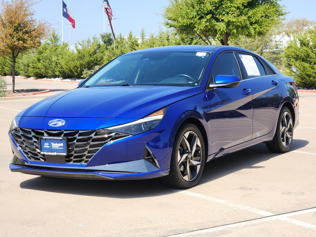 Used 2023 Intense Blue Hyundai Limited image 2