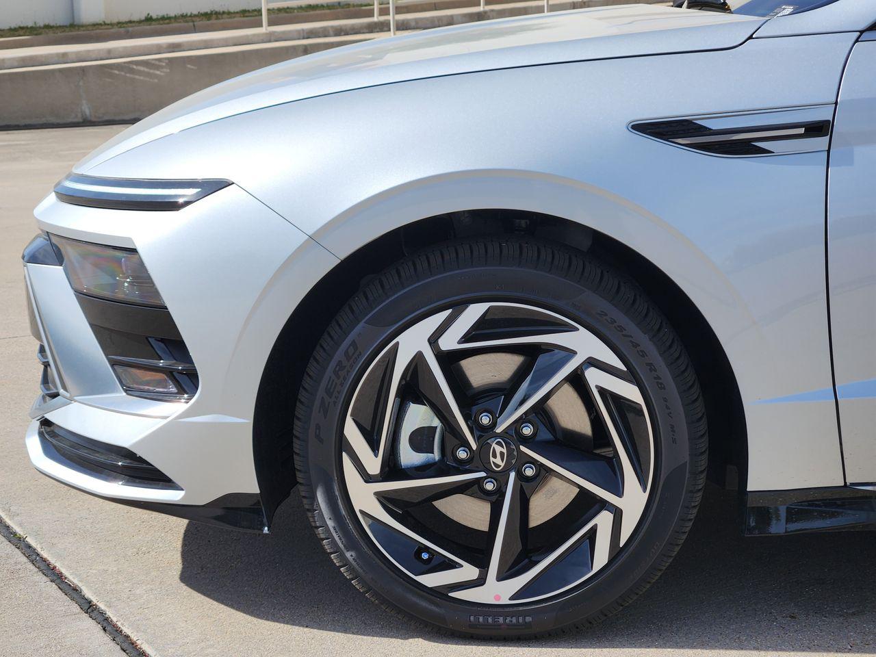 New 2026 T4A Silver Hyundai SEL Sport image 5