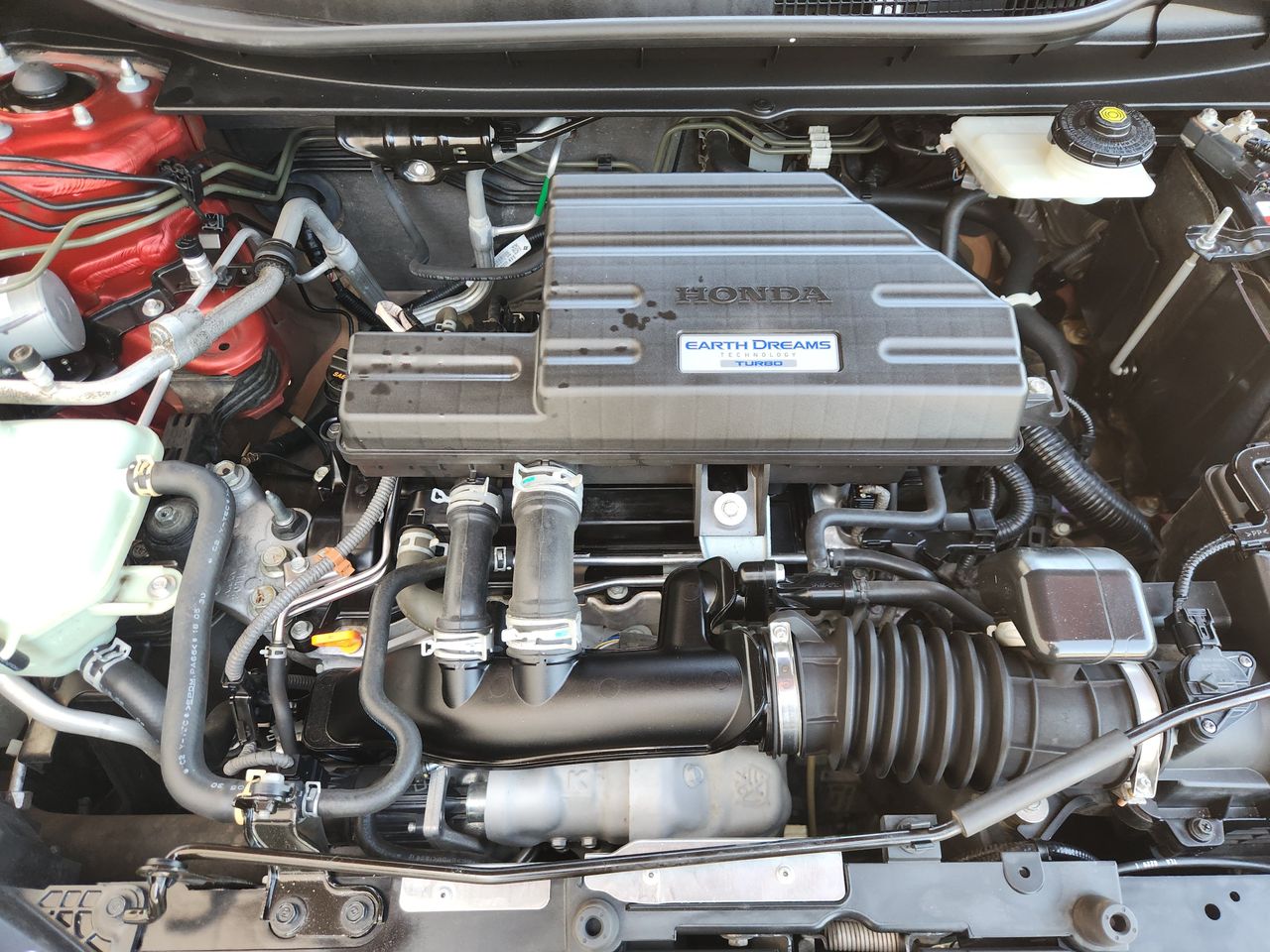 Used 2018 Basque Red Pearl II Honda Touring image 30