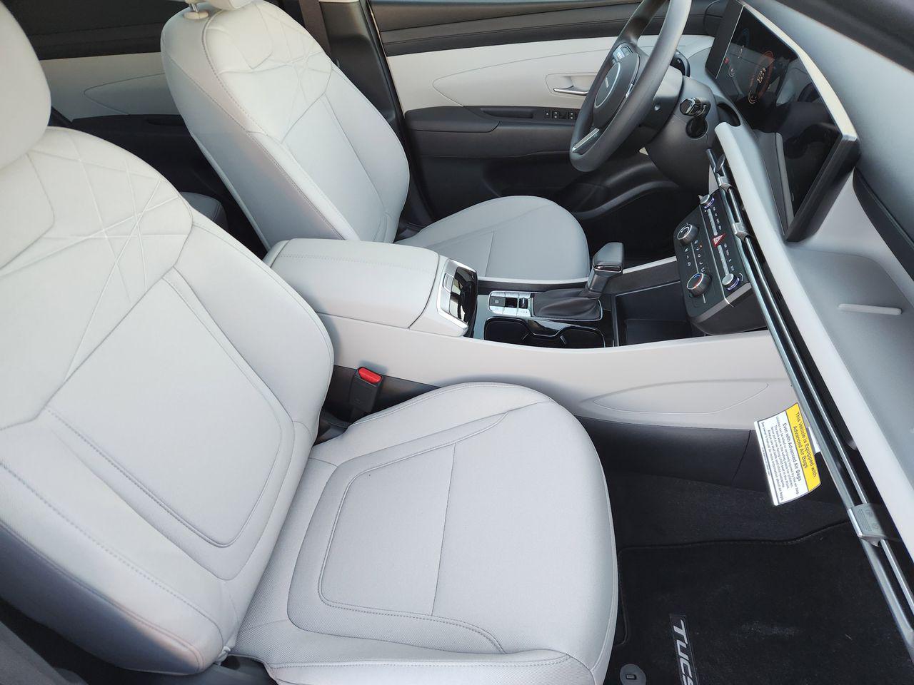 New 2026 W6H White Hyundai SE FWD image 9