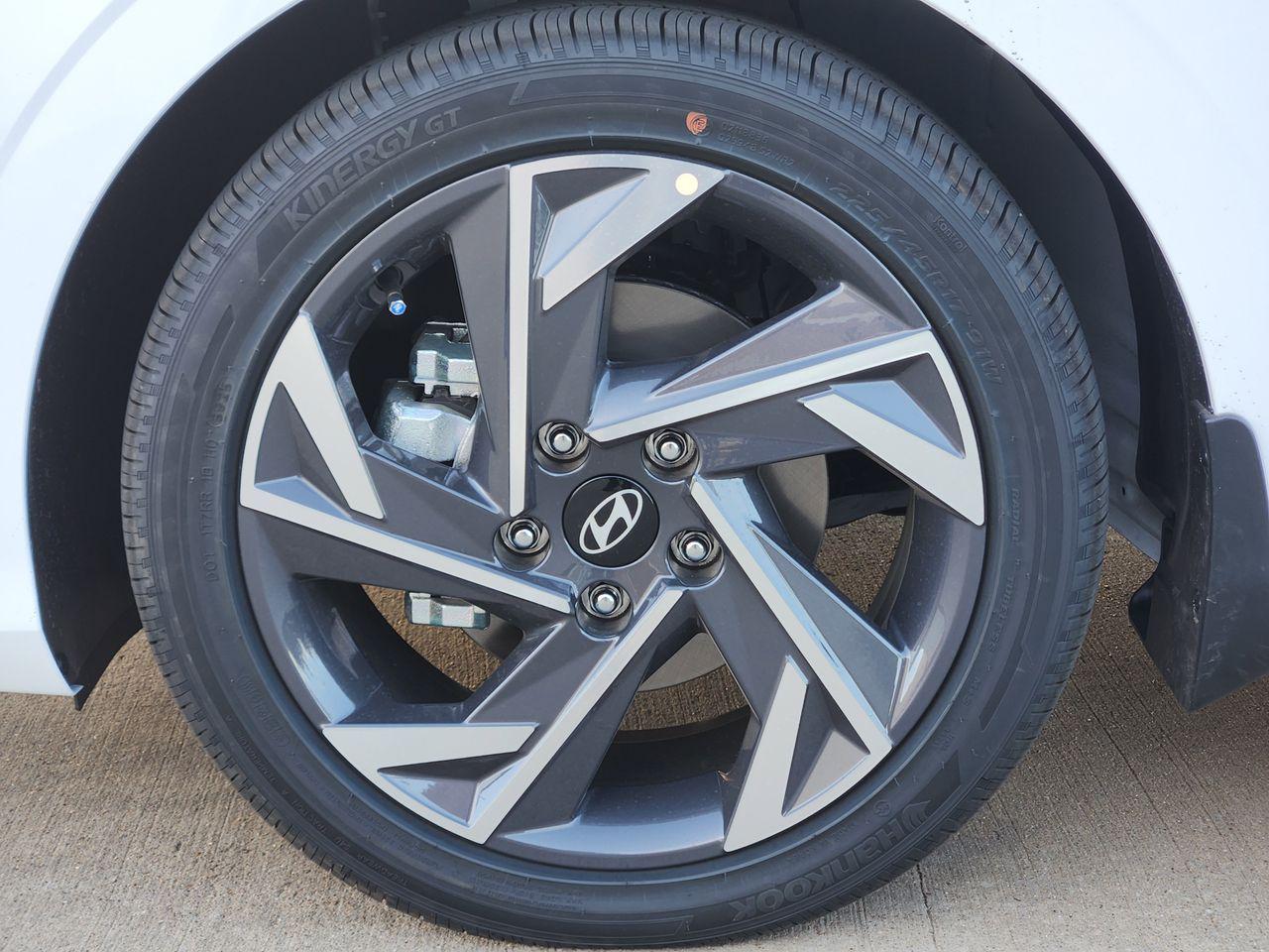 New 2026 Serenity White Hyundai Limited image 7