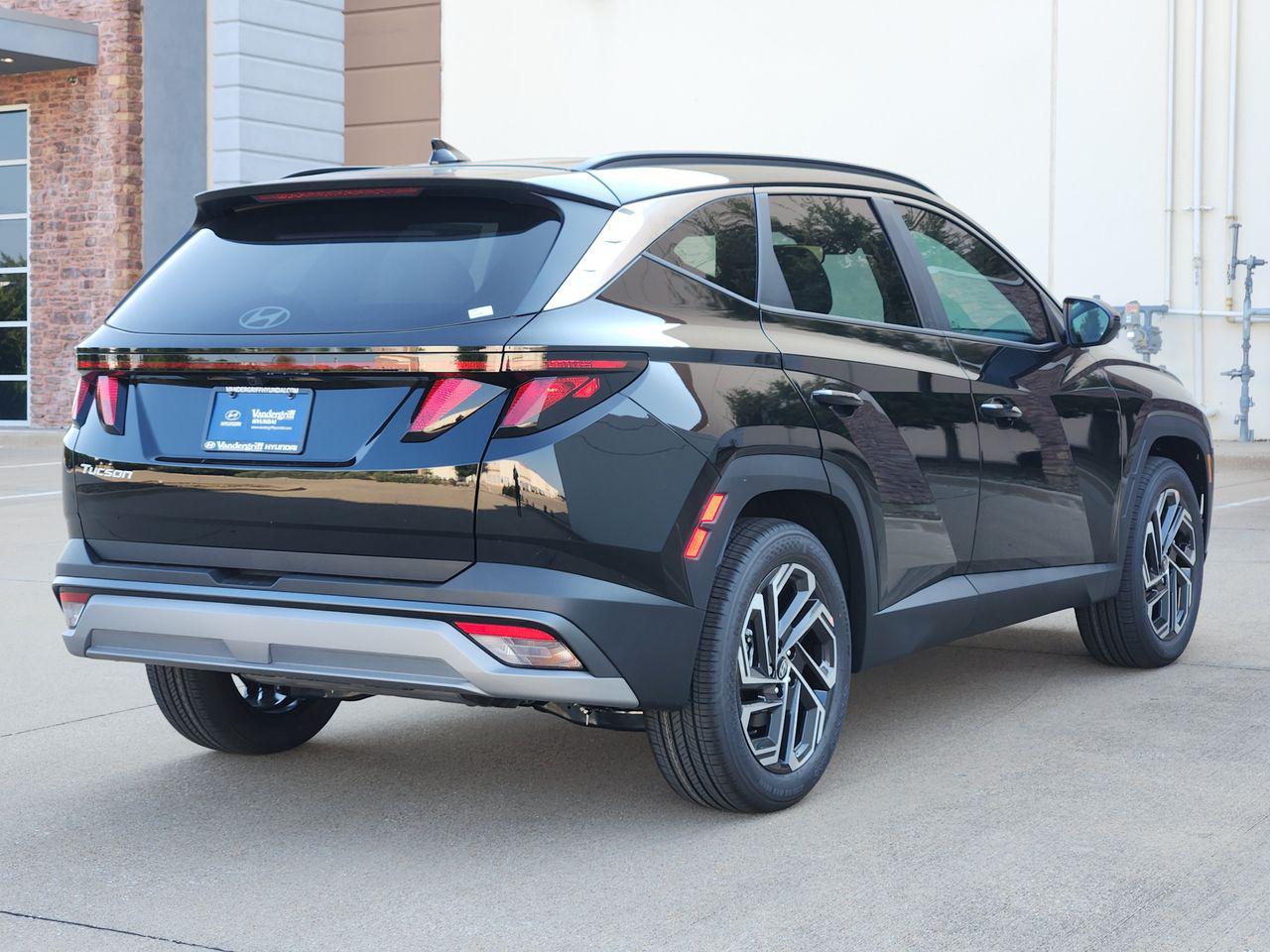 New 2026 Phantom Black Hyundai SEL Plus FWD image 4