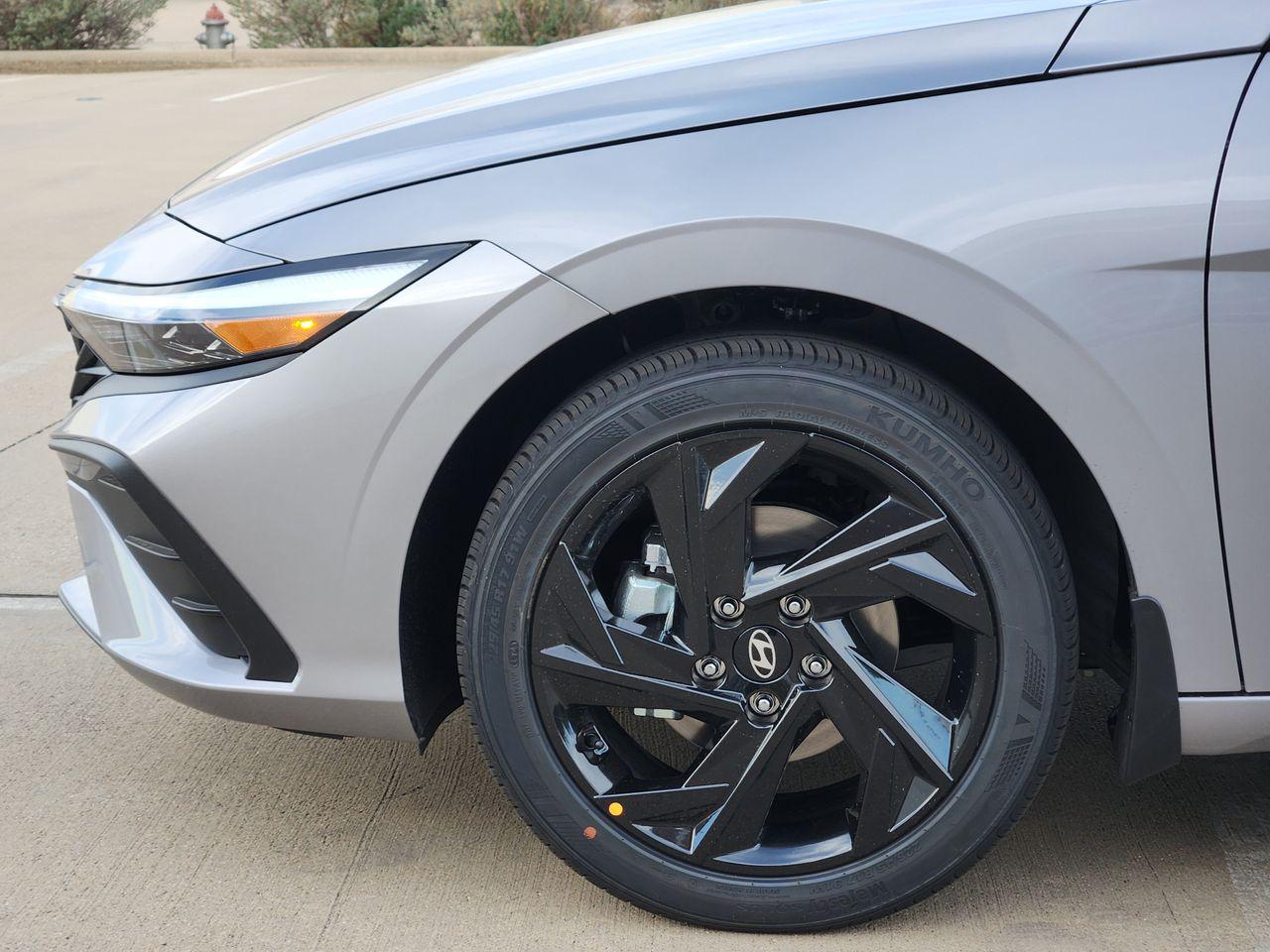 New 2026 M6T Hyundai SEL Sport image 5