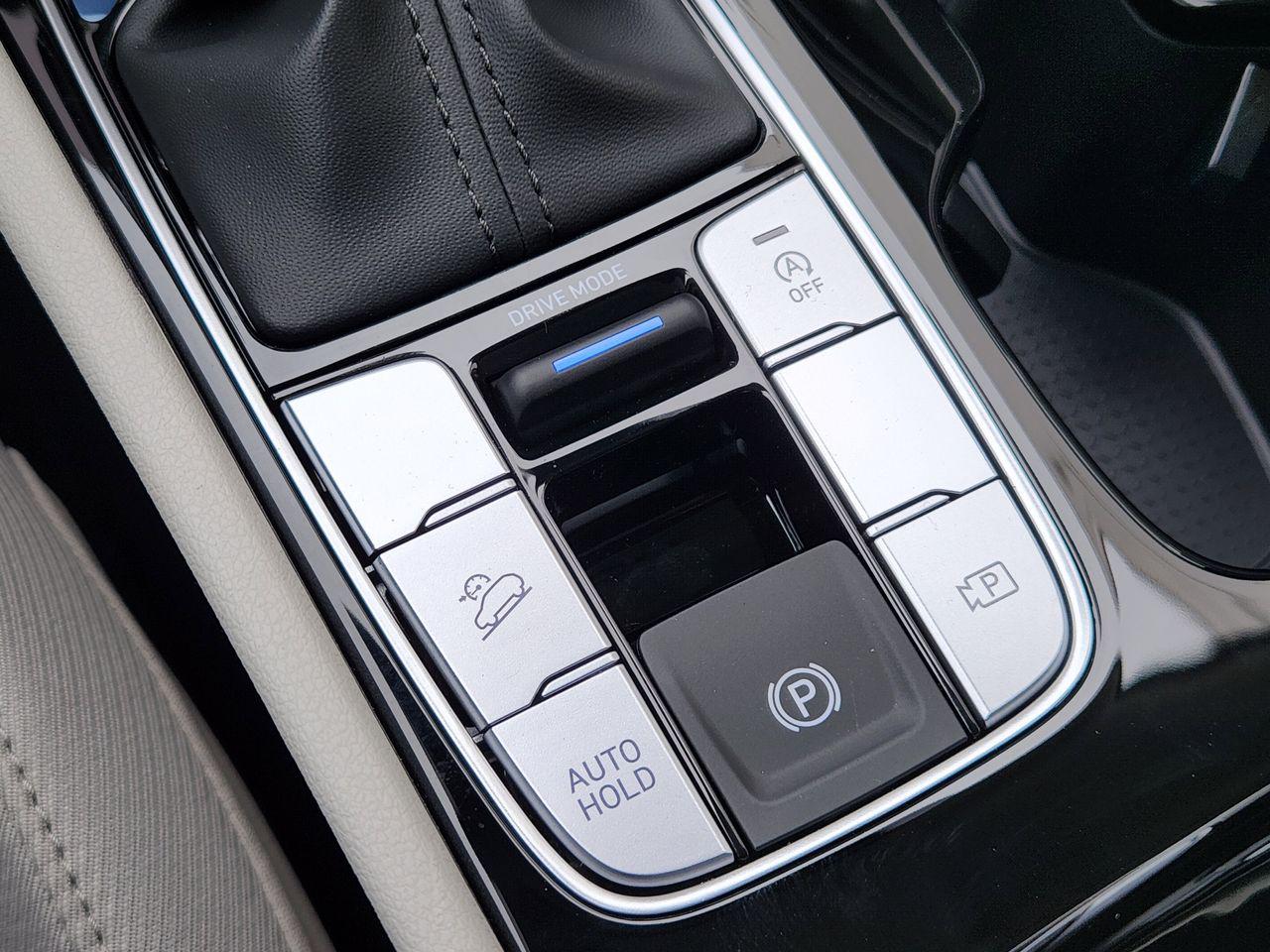 New 2026 R2T Silver Hyundai SEL FWD image 19